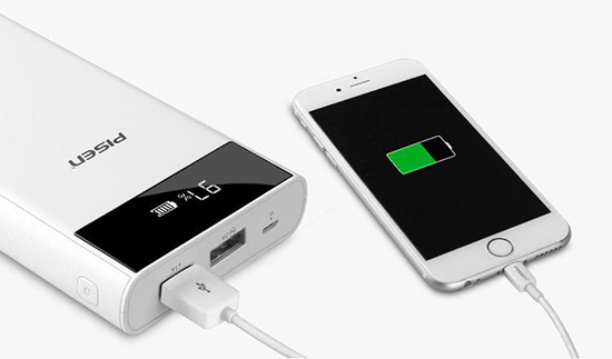 漫漫春運(yùn)路 這些移動(dòng)電源讓歸途不再枯燥無味