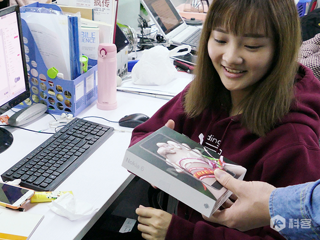 情懷放一邊：這樣的諾基亞Nokia 6他們會買嗎？