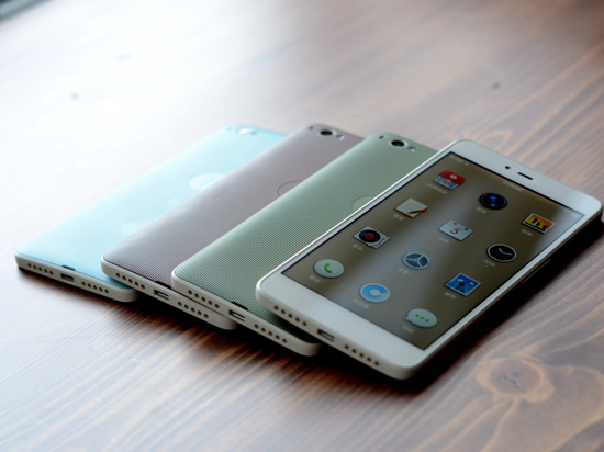 漲價(jià)的節(jié)奏? 羅永浩:錘子不再推出千元手機(jī)