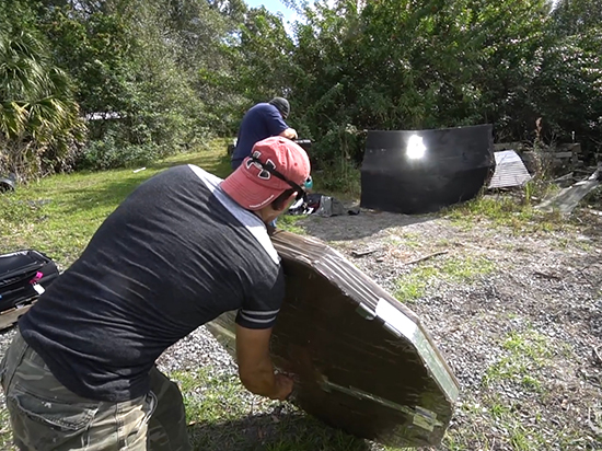 恐怖：別隨便將iPhone 7放太陽下曬 因?yàn)闀?huì)熔