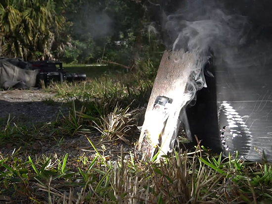 恐怖：別隨便將iPhone 7放太陽下曬 因?yàn)闀?huì)熔