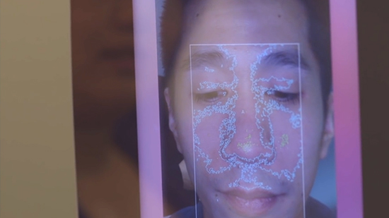 情人節(jié)不知送什么？這款智能鏡子絕對首選  