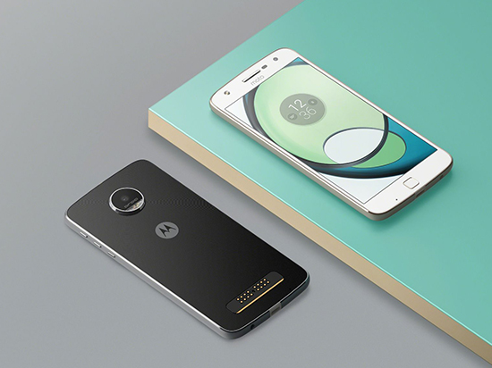 全鍵盤是真情懷？這款Moto Mod告訴你