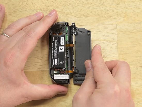 剛到手的任天堂Switch就這樣被拆散