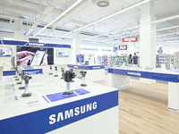 這是要搞事情？S8發(fā)布會前夕三星新加坡店起火