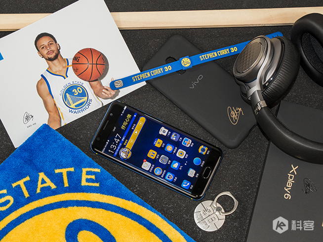 冠軍氣質(zhì)在這里！vivo Xplay6庫(kù)里定制版圖賞