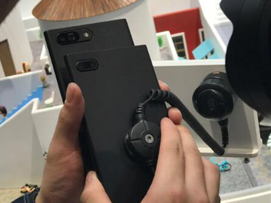 OPPO R11現(xiàn)身GFXBench 雙攝5倍無(wú)損變焦有戲了？