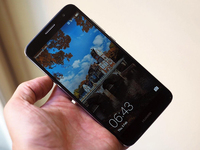 配色大戰(zhàn)！華為P10 Lite藍(lán)色版登陸歐洲市場