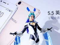 沒雙攝卻有變形金剛！魅藍(lán)E2發(fā)布1299元起