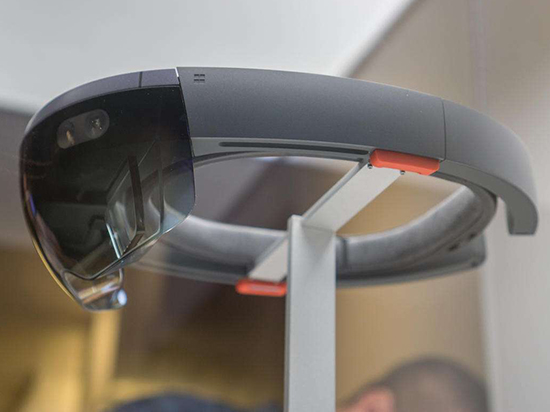 國行版HoloLens來了!5月24日正式發(fā)售:23488元起