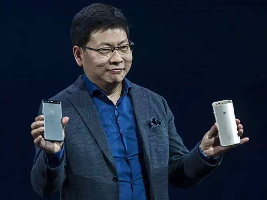 華為余承東再談P10，為10塊錢怕缺貨不怕缺德？