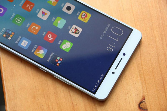 有了它還要平板作甚？6吋巨屏手機(jī)盤點(diǎn)