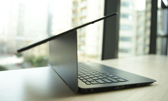 感受引擎的聲浪 VAIO推出Z Flip奔馳定制版：15355元起