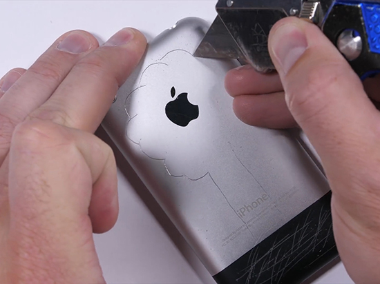 初代iPhone極限測(cè)試 并不比iPhone 7差多少