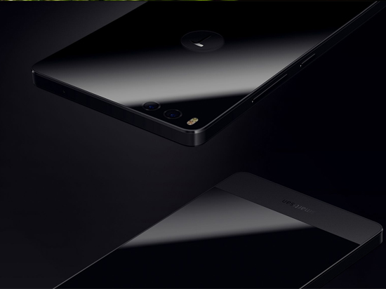 高考生福利 線下授權(quán)店購堅果Pro 128G版本即送耳機