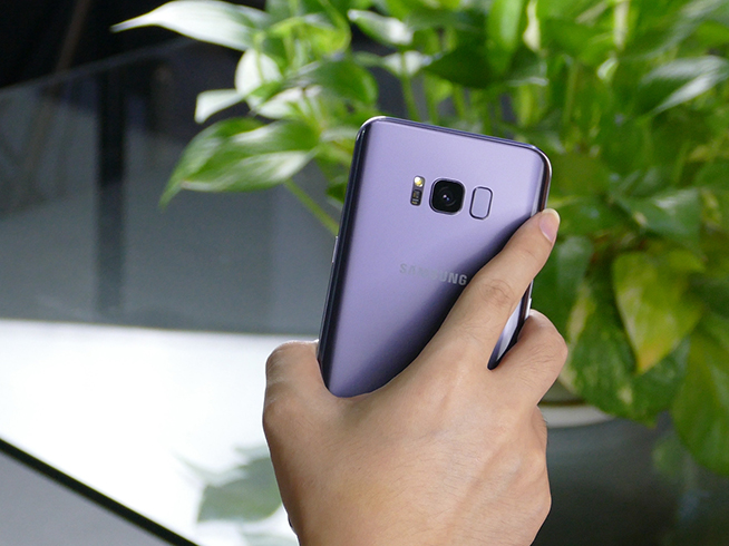 實(shí)測(cè)：成功破解三星S8解鎖方式，虹膜人臉哪個(gè)更安全？