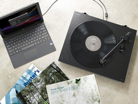 科客晚報：7月起手機預(yù)裝App必須可卸載 索尼再生產(chǎn)黑膠唱片