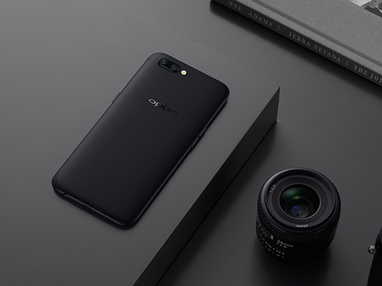 卡槽真自由了！聯(lián)通電信聯(lián)手推六模真全網(wǎng)通終端