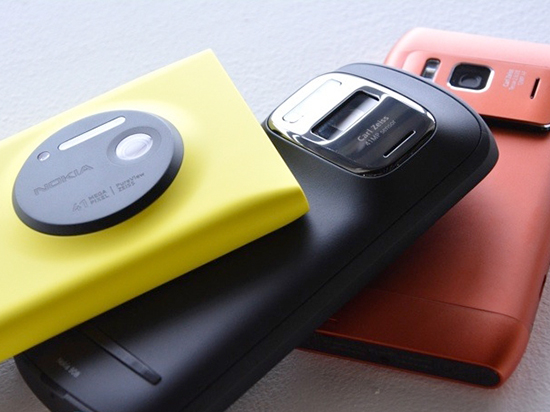 諾基亞蔡司再續(xù)緣！那些諾記經(jīng)典機(jī)型，你能忘？