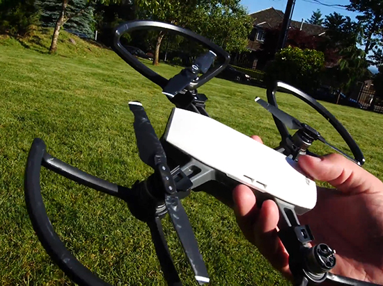 大疆“曉”Spark毀滅性測試：結(jié)果還是很耐撞啊