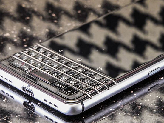 黑莓官方微博更名BlackBerry中國：KEYone或下月發(fā)售