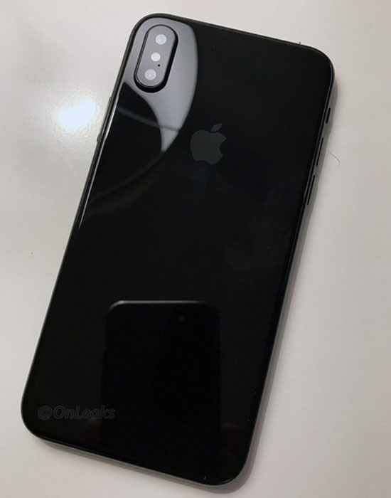 配件商偷跑iPhone 8定妝樣機(jī)：屏占比奇高 5.8吋單手可握