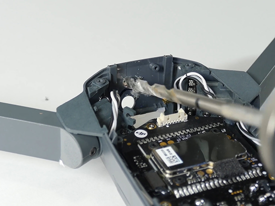 大疆Mavic爆改：加裝FPV變穿越機(jī) 體驗(yàn)第一人稱視角飛行