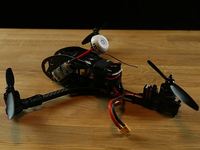 無人機有多危險？實測高速轉動下螺旋槳砍東西如切菜