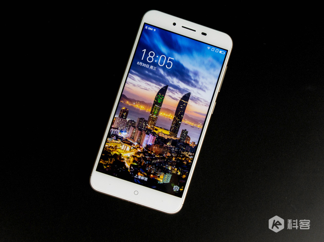 紅米手機(jī)勁敵360 vizza試用評(píng)測(cè)：性價(jià)比與顏值兼具