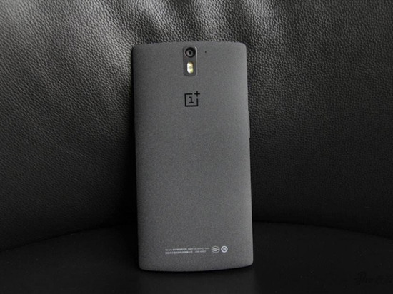 一加手機(jī)真良心：初代一加手機(jī)也支持升級至安卓8.0