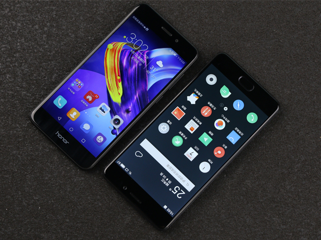 榮耀V9 play對(duì)比魅藍(lán)Note6，100元差距居然這么大？