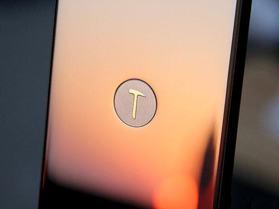 錘子跟上全面屏時代了嗎？疑似新機樣張曝光：旗艦雙攝