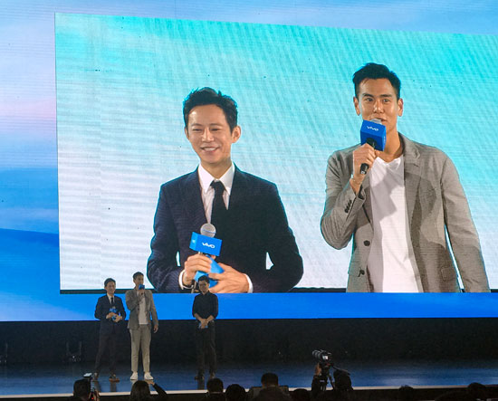 全面屏vivo X20系列發(fā)布:2998元起,首日備貨350萬(wàn)臺(tái)