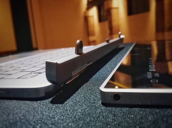 裝X神器微軟BOOK ONE筆記本國行版發(fā)布：保時(shí)捷設(shè)計(jì)加持