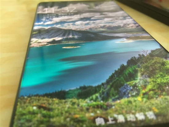 努比亞全面屏真機(jī)偷跑：正面全是屏