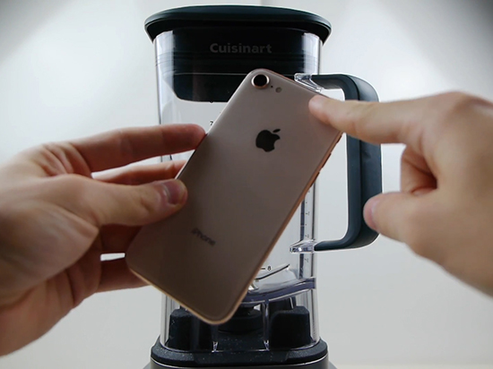 堅(jiān)持多久才算機(jī)皇？iPhone 8對(duì)比三星S8攪拌機(jī)測(cè)試