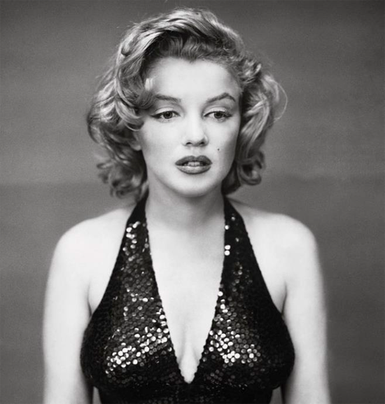 76歲影像傳奇哈蘇入駐天貓 開設(shè)線上首家旗艦店