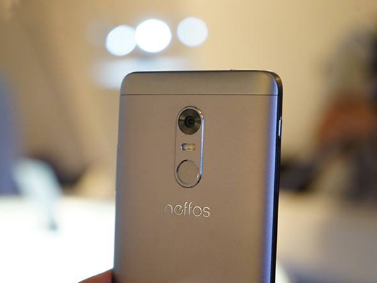 進軍高端市場？TP-Link新機曝光：驍龍835+全面屏