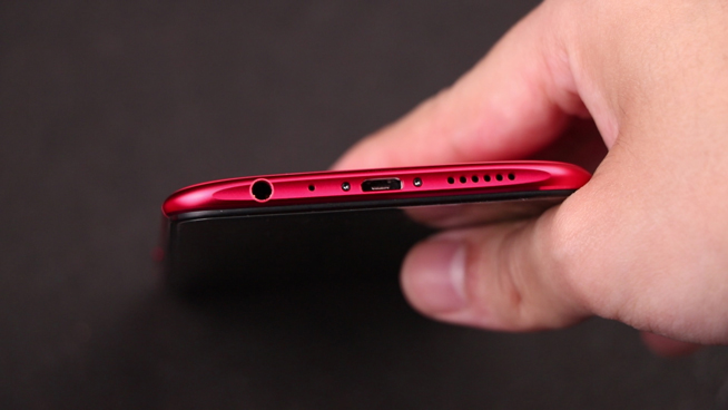 設(shè)計(jì)細(xì)節(jié)成就爆款！星幕全面屏OPPO R11s上手評(píng)測(cè)