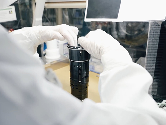 富士日本工廠探秘：XT-2微單相機、MK電影鏡頭是這樣生產的