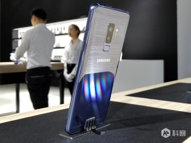 國行三星S9/S9+發(fā)布：可變光圈雙攝搶眼，頂配售價(jià)7599元