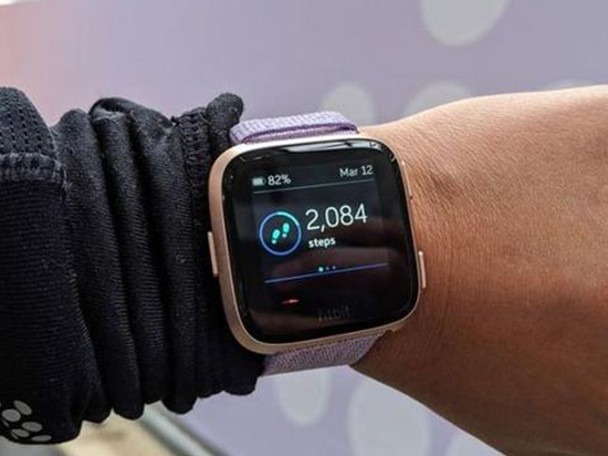 有點(diǎn)Apple Watch的味道！Fitbit Versa智能手表發(fā)布