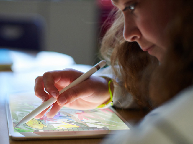 蘋(píng)果新款iPad登場(chǎng)：9.7寸屏A10芯，價(jià)格更親民