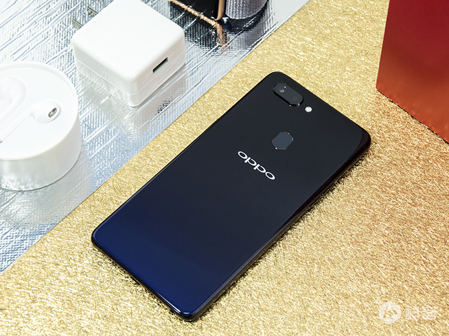 OPPO R15爆款是怎樣煉成的?營銷之外還有一大秘訣