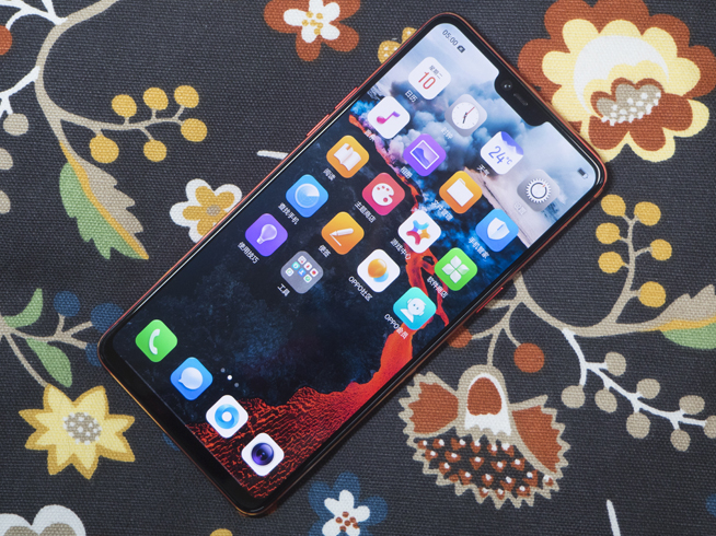 OPPO R15夢(mèng)鏡紅體驗(yàn)評(píng)測：顏值再升級(jí) 夜拍更出眾