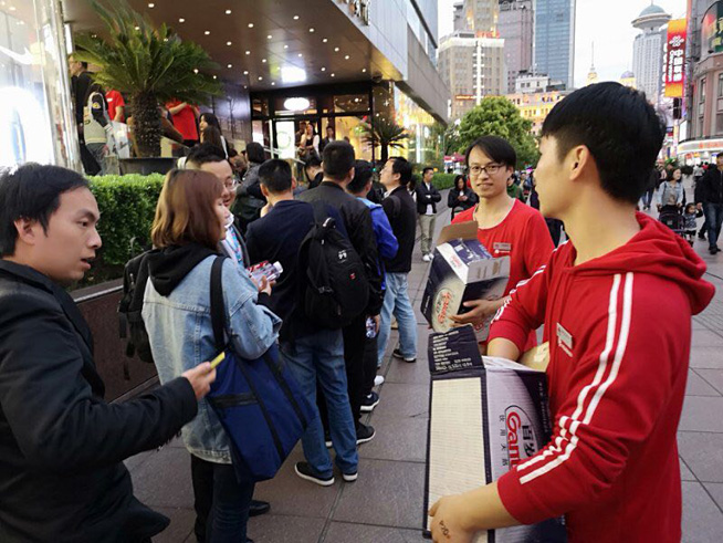 華為P20系列熱銷勢頭不減 極光色一機(jī)難求