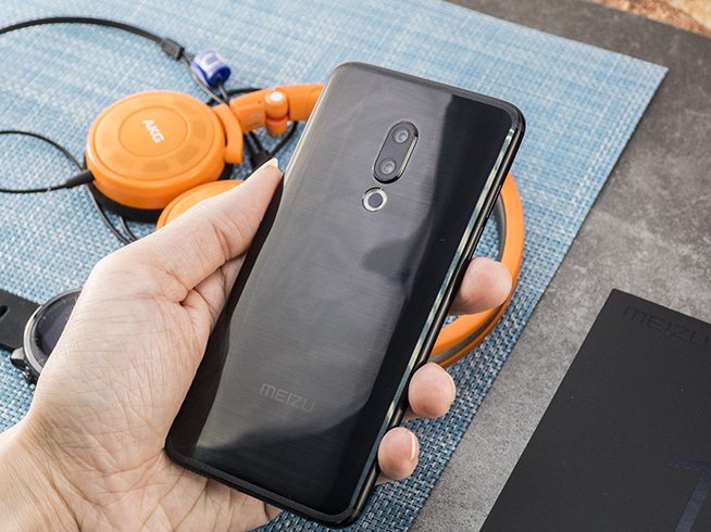 魅族15體驗：旗艦機手感中端機拍照表現(xiàn)千元機4GB內(nèi)存