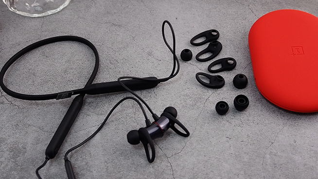 一加云耳開箱試用：支持充電10分鐘爽聽5小時(shí) 音質(zhì)算不錯(cuò)