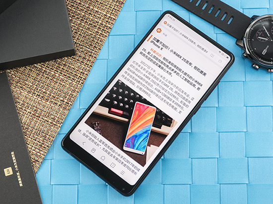 “齊劉海”全面屏太沒(méi)意思？這些傲嬌的驍龍845旗艦考慮一下