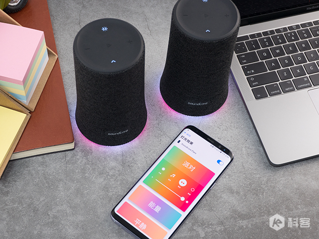 Soundcore Flare藍(lán)牙音箱評(píng)測：出彩霓虹燈 出色音質(zhì)與續(xù)航